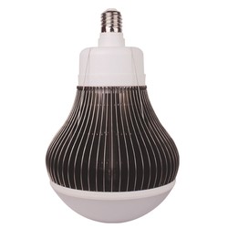 Belysning för ridbana och ridhall Outlet: LEDlife kraftfull 120W lampa - Inkl. wireupphäng, 120lm/w, 230V, E40