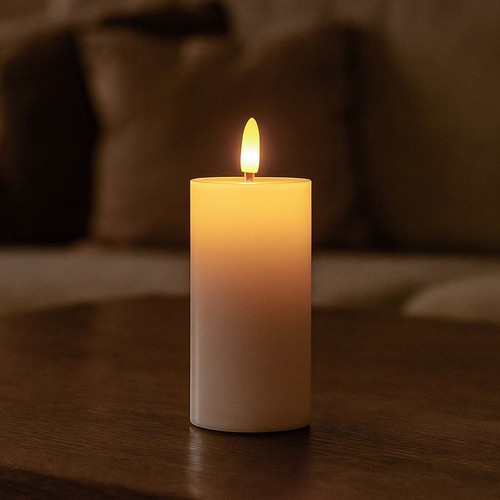 LED Blockljus 10 cm hög, flameffekt, vit - Ø5 cm, 10 cm hög, fungerar med fjärrkontroll, äkta stearin