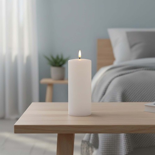 LED Blockljus 17,5 cm hög, smält-look, flameffekt - Ø7,5 cm, 17,5 cm hög, fungerar m. fjärrkontroll, timer, äkta stearin
