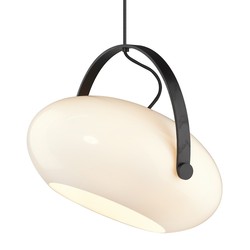 Designlampor Outlet: Halo Design - D.C pendel Ø40 E27 Opal med ek-Svart