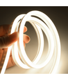 5m 8W per meter Kallvit 8x16 Neon Flex LED - 12V DC, IP67