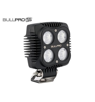 Outlet: Bullpro 40W LED fordonsarbetslampa - IP68, 12-30V, 60 grader, CISPR25-godkänd