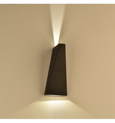 V-Tac 6W LED svart vägglampa - IP65 utomhus, 230V, inkl. ljuskälla