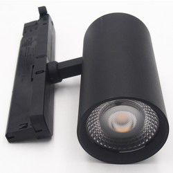 Takspotlights Outlet: LEDlife svart skenaspotlight 28W - Flicker free, Citizen LED, RA90, 3-fas